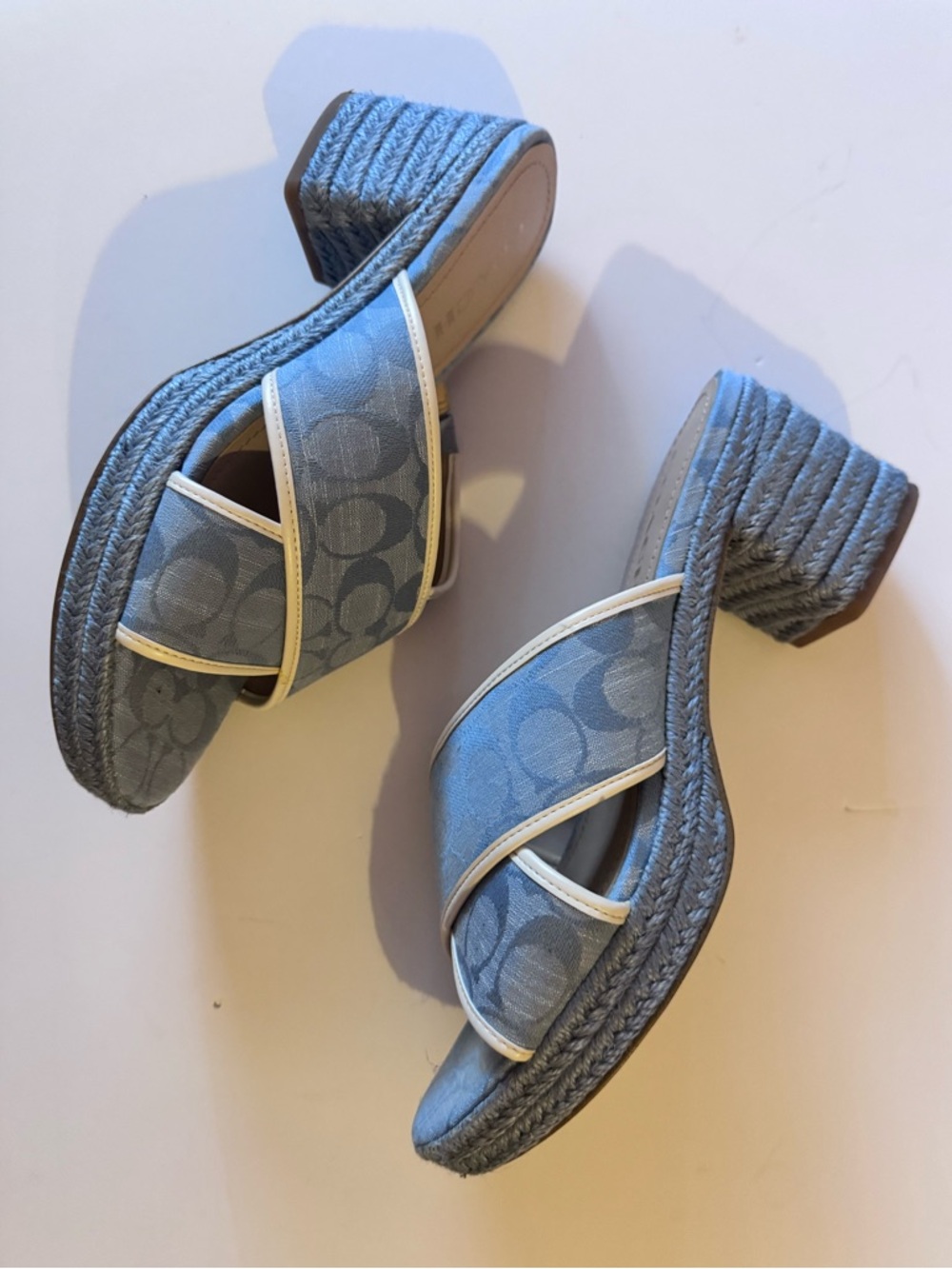 Coach Sloan Signature Espadrille Block Heel Sandals Blue Chambray in SZ 9.5 EUC